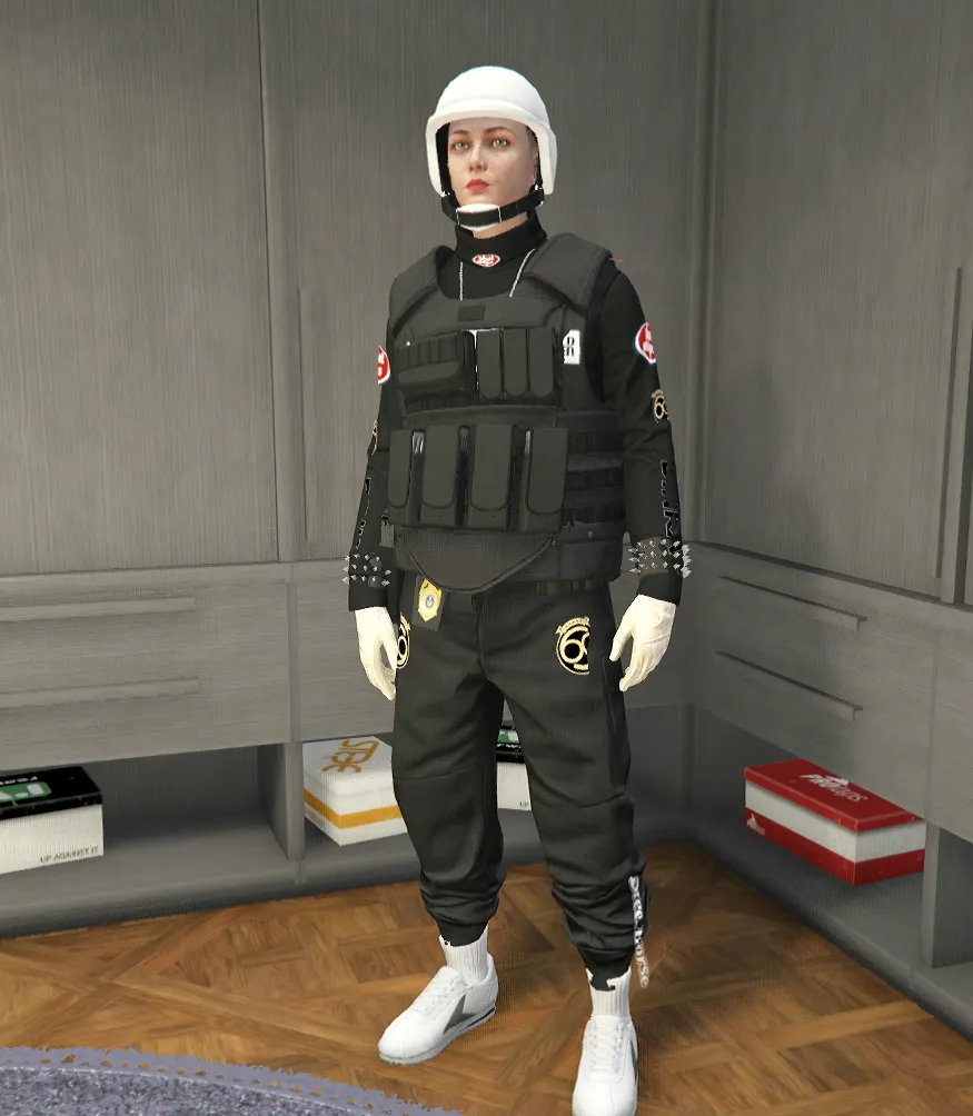 Conjunto Negro Casco Blanco